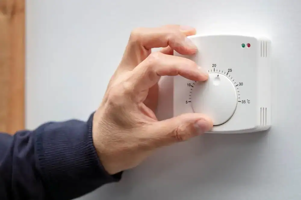 What are the top 5 practical tips for maximizing heating oil efficiency in a home?